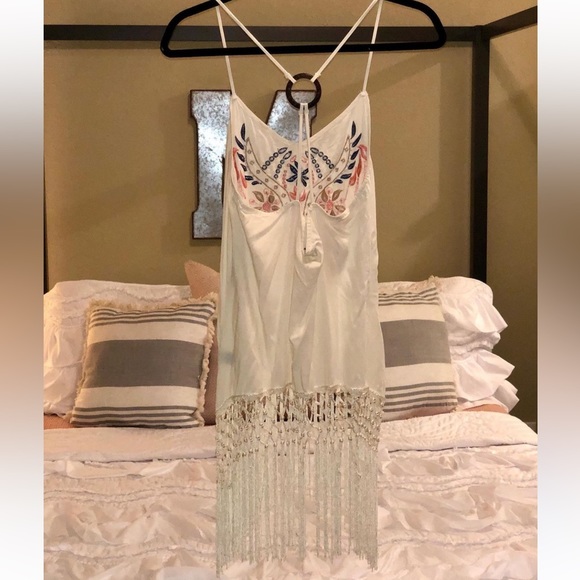 Boho Tank w/ Fringe - Picture 2 of 3